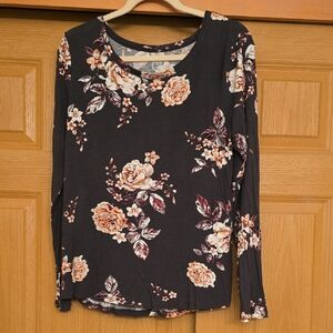 Maurices Dark Gray Floral Long Sleeve Stretchy Tee